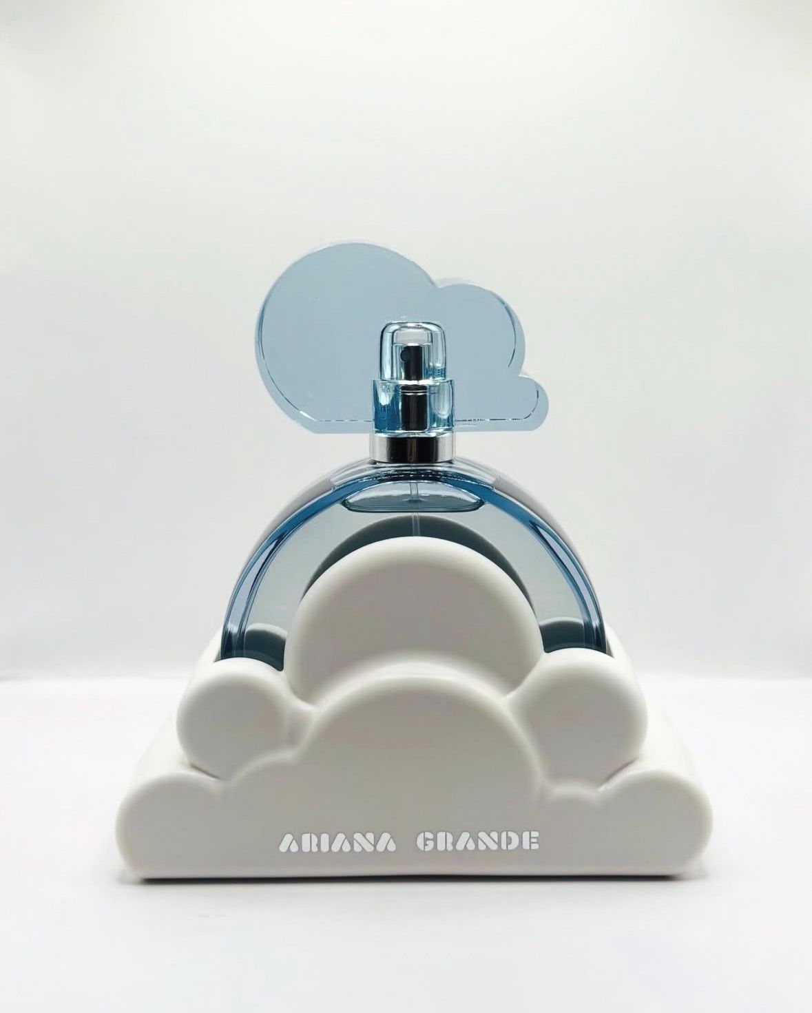 Cloud Ariana Grande