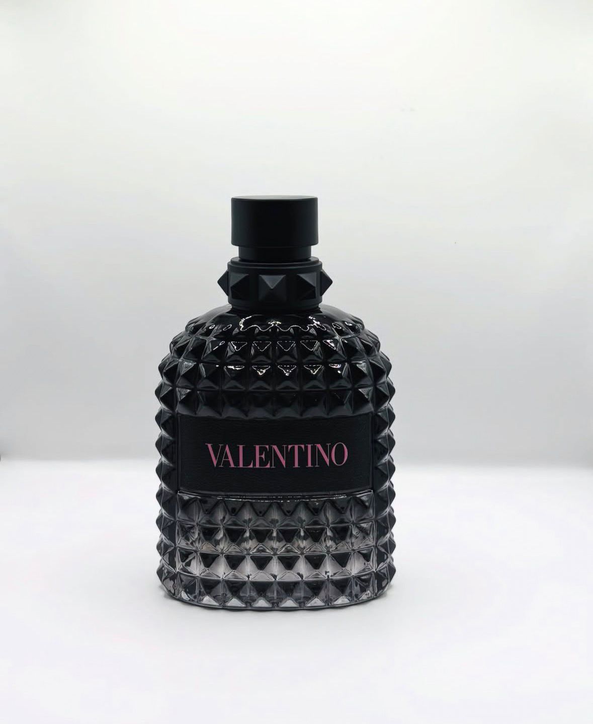 Valentino Uomo Born in Roma